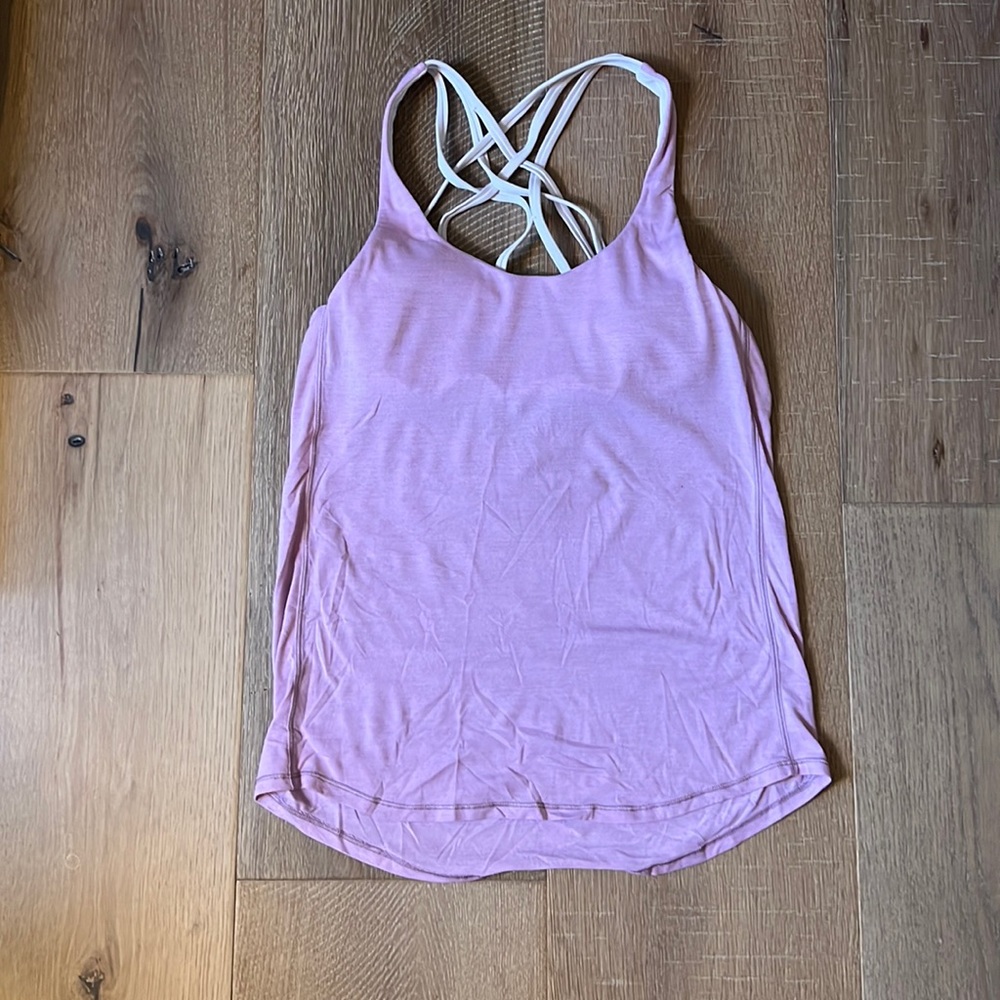 LULULEMON Women’s Size 4 Top